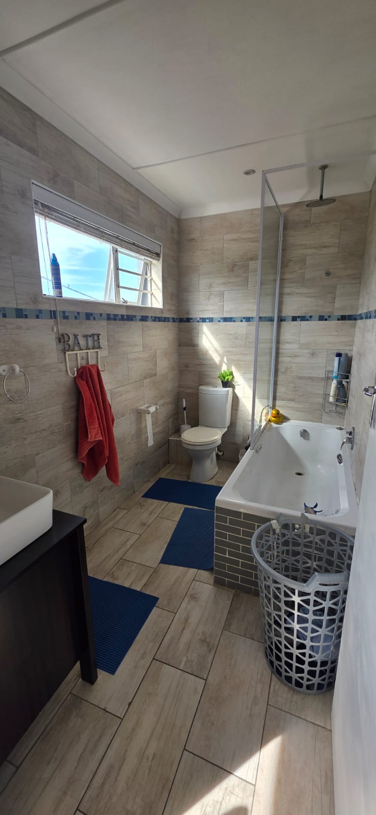 5 Bedroom Property for Sale in Gonubie Eastern Cape
